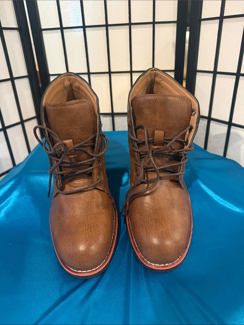 Men's Tan Leather Chukka Boots with Lace-Up Ankle